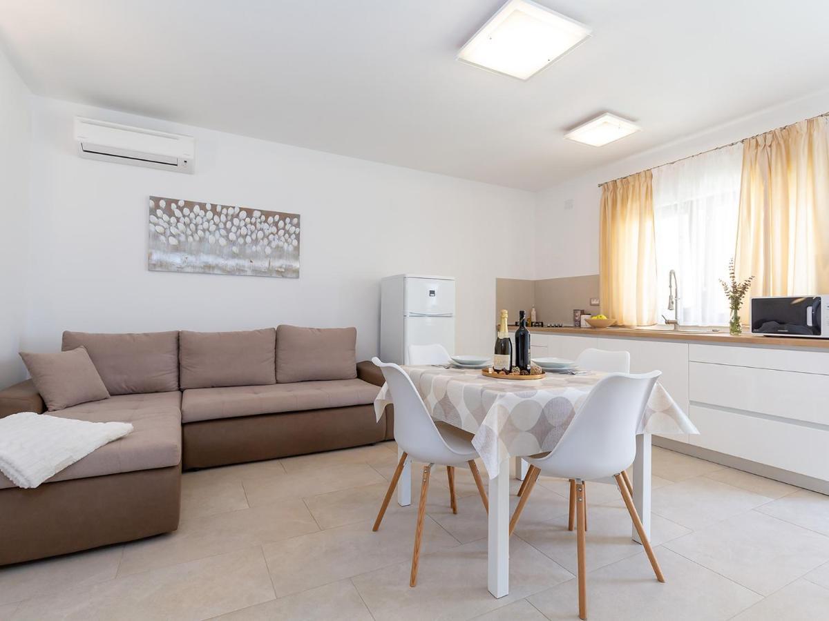 Villa Gioia Apartment With Terrace Poreč Eksteriør billede